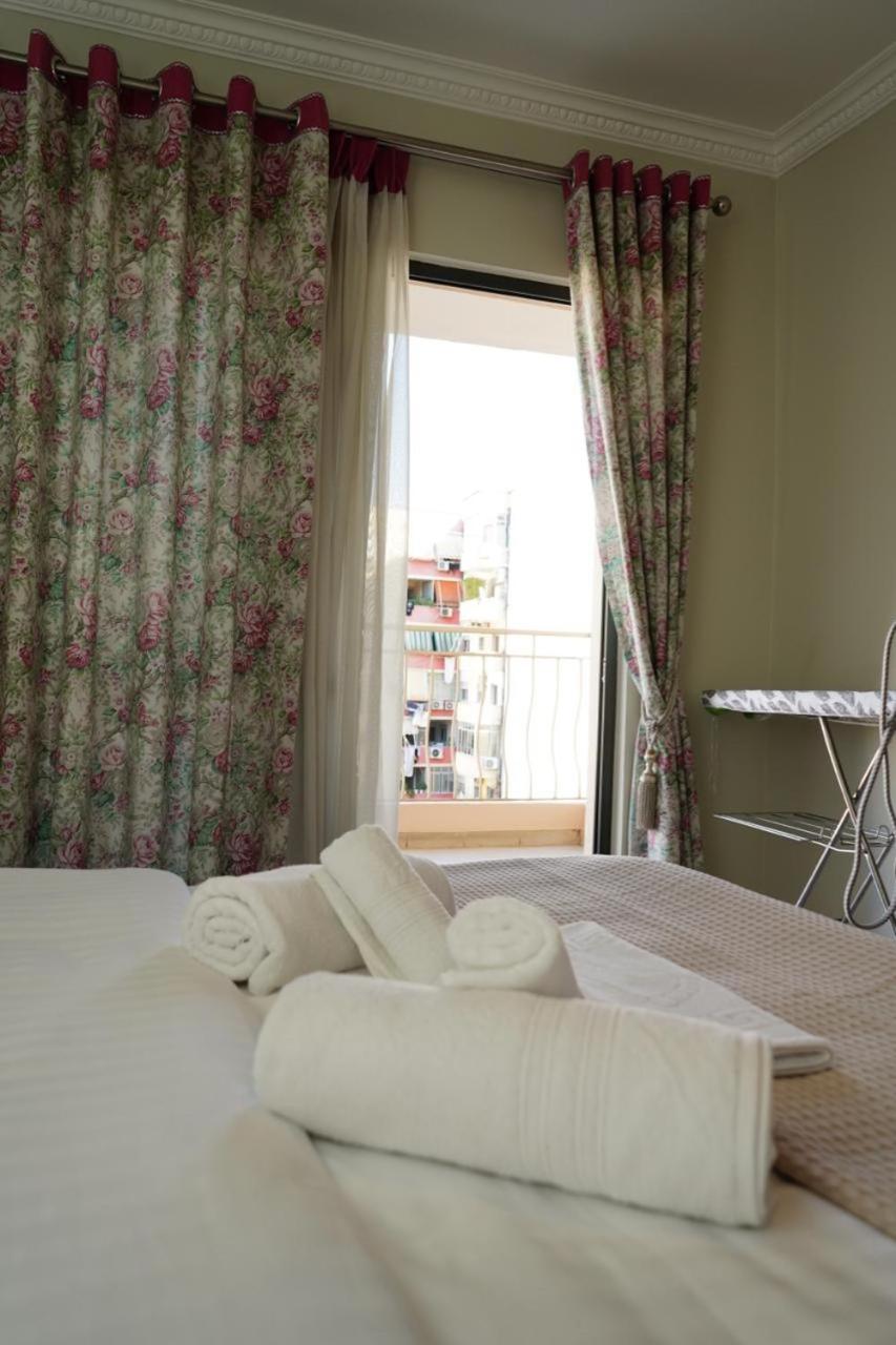 Appartamento New Bazaar Bliss Tirana Esterno foto
